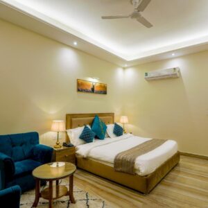 WhatsApp Image 2025-11-17 at 21.59.30